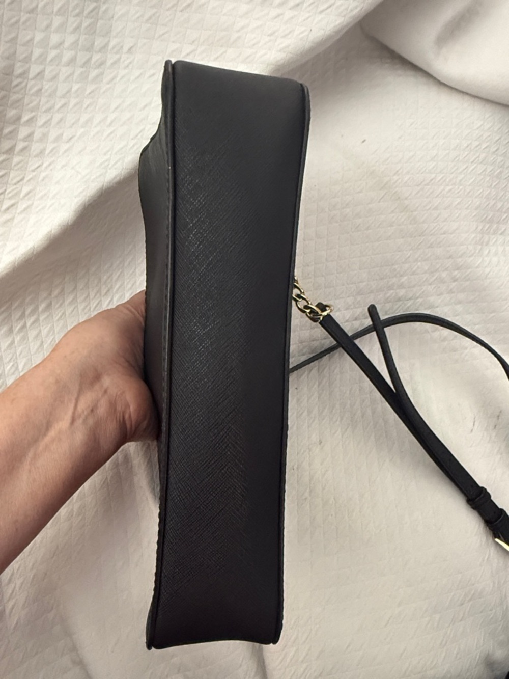 Michael Kors Black Saffiano Leather Crossbody w Gold Chain 9.5"W X 6.5"H X 2"D - Picture 9 of 14